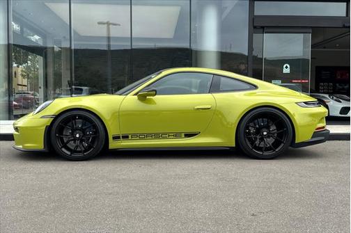 2022 Porsche 911 GT3 w/Touring Package