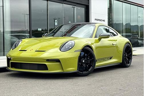 2022 Porsche 911 GT3 w/Touring Package