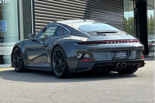 2022 Porsche 911 GT3 w/Touring Package