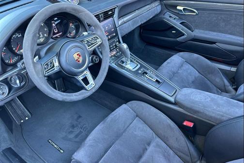 2018 Porsche 911 Targa 4 GTS