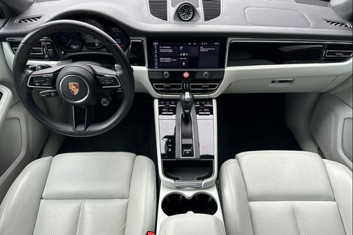 Volcano Grey Metallic 2023 Porsche Macan Macan