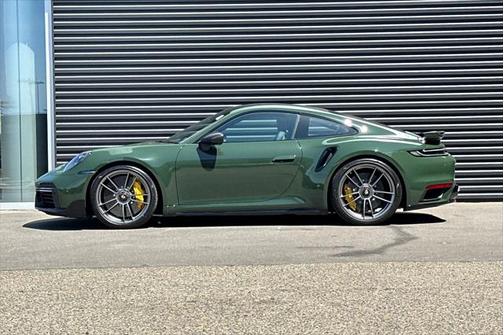 2022 Porsche 911 Turbo S
