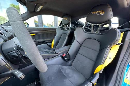2023 Porsche 718 Cayman GT4 RS