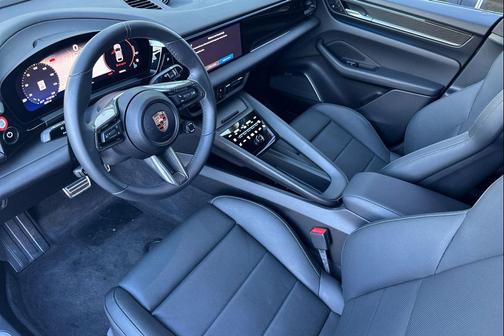 2025 Porsche Macan 4S