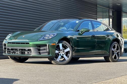 2025 Porsche Panamera RWD