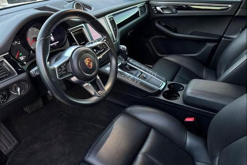 2018 Porsche Macan S