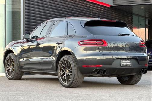 2018 Porsche Macan S