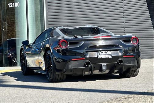 2018 Ferrari 488 Spider Base