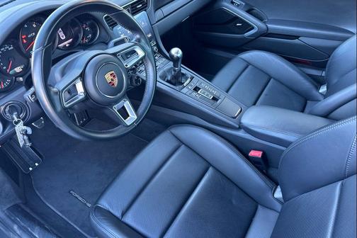 2019 Porsche 911 Carrera GTS