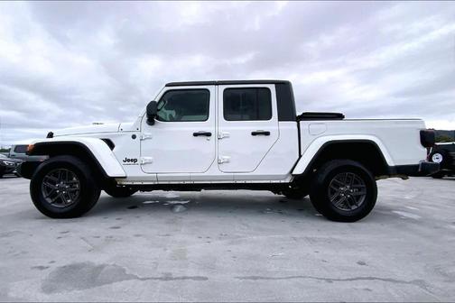 2024 Jeep Gladiator Sport