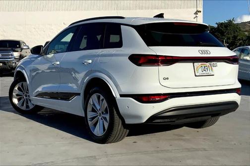 2025 Audi Q6 e-tron Premium
