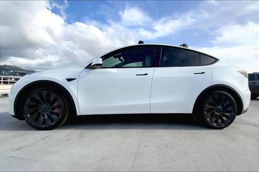2023 Tesla Model Y Performance