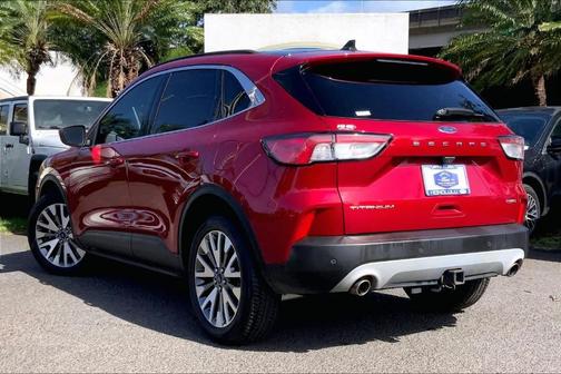2022 Ford Escape Titanium