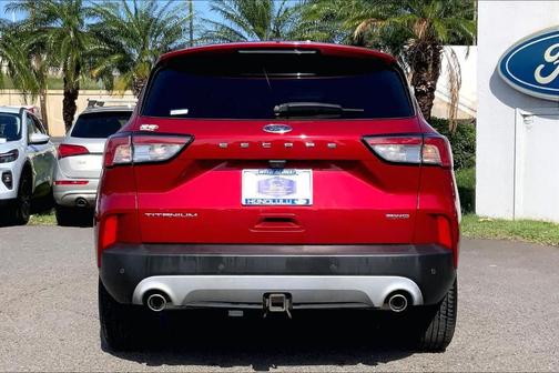 2022 Ford Escape Titanium