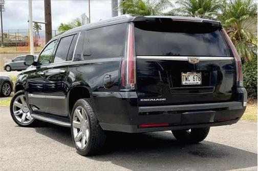 2020 Cadillac Escalade ESV Luxury