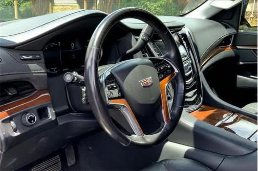 2020 Cadillac Escalade ESV Luxury