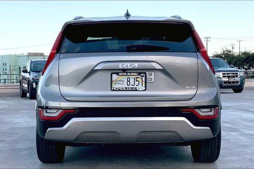 2023 Kia Niro Plug-In Hybrid SX Touring