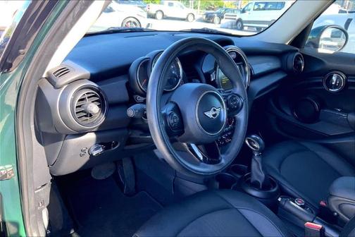 2017 MINI Hardtop Cooper