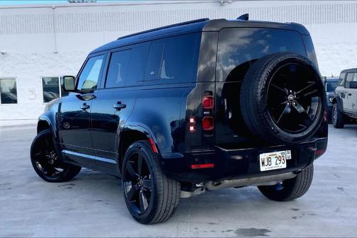 2022 Land Rover Defender 110 X-Dynamic SE