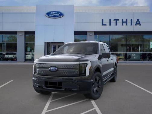 2023 Ford F-150 Lightning XLT