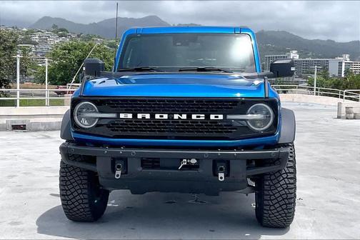 Velocity Blue Metallic 2022 Ford Bronco Wildtrak