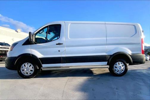 2023 Ford Transit-250 