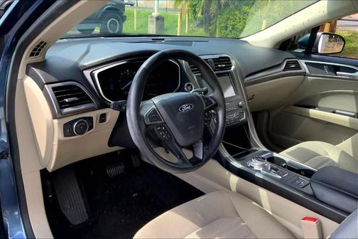 2019 Ford Fusion Hybrid SE