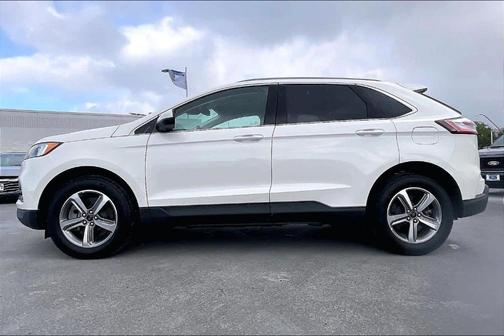Star White 2024 Ford Edge SEL