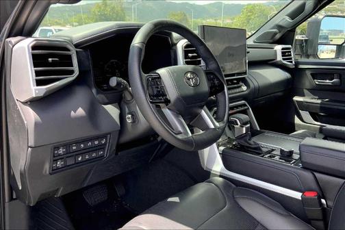 2023 Toyota Tundra Hybrid Platinum