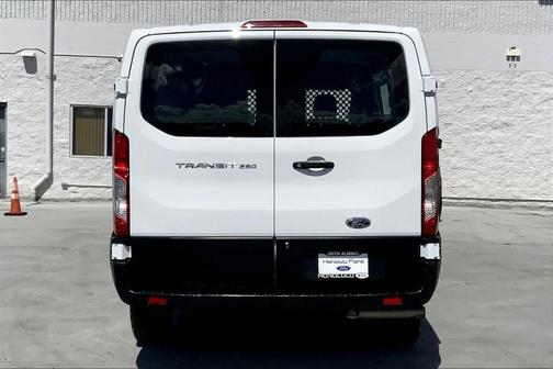 2023 Ford Transit-250 