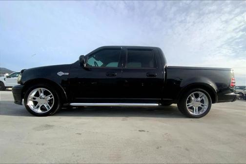 2002 Ford F-150 Lariat SuperCrew