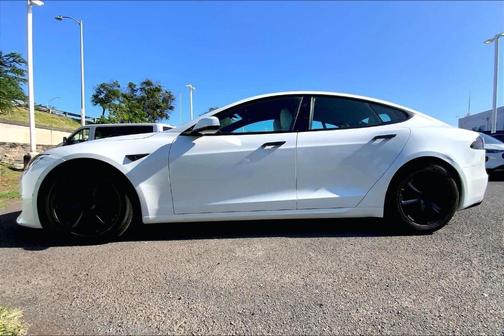 2022 Tesla Model S Base