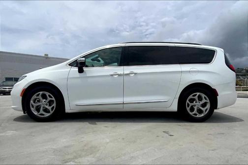 2023 Chrysler Pacifica Limited
