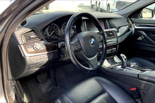 2016 BMW 528 i xDrive