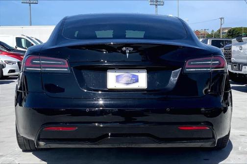 2022 Tesla Model S Base