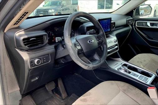 2021 Ford Explorer Base