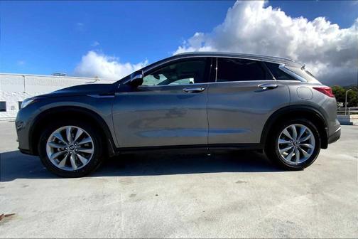 2022 INFINITI QX50 Luxe