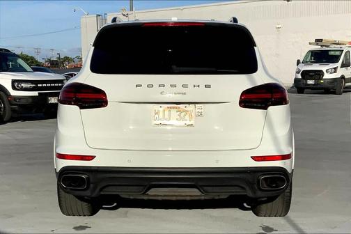 2018 Porsche Cayenne Platinum Edition