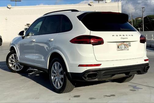 2018 Porsche Cayenne Platinum Edition