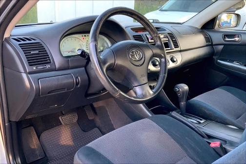 2004 Toyota Camry SE