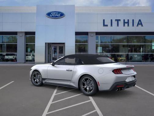 2025 Ford Mustang EcoBoost