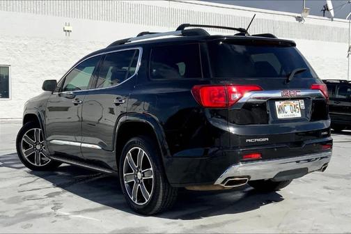 2017 GMC Acadia Denali