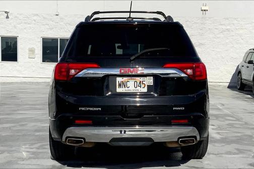 2017 GMC Acadia Denali