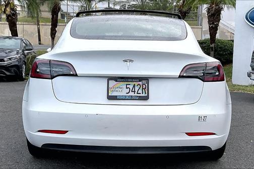 White 2021 Tesla Model 3 Standard Range Plus
