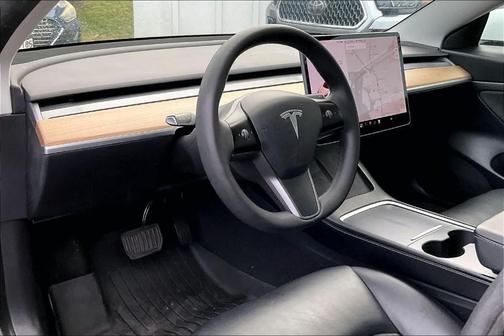 White 2021 Tesla Model 3 Standard Range Plus