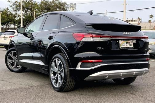 2024 Audi Q4 e-tron 50 Premium