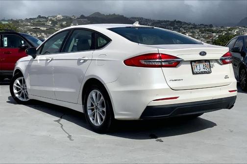2020 Ford Fusion SE