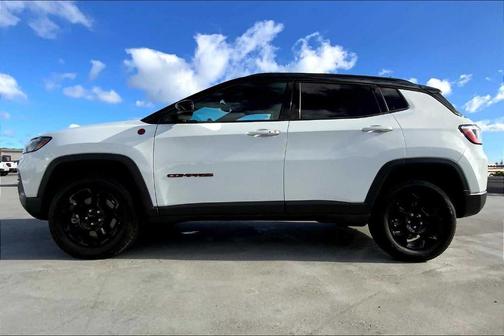 2023 Jeep Compass Trailhawk