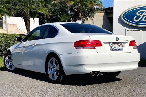 2010 BMW 328 i