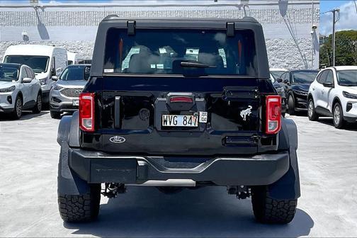 Shadow Black 2022 Ford Bronco Base